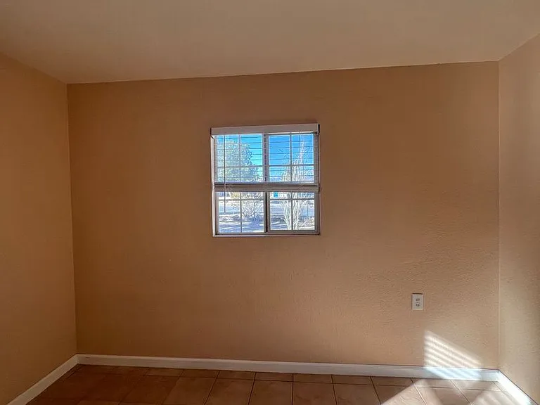 7423 Dumosa Ave — Photo 6