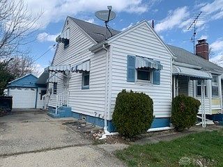 4th image of 4227 Oakridge Dr