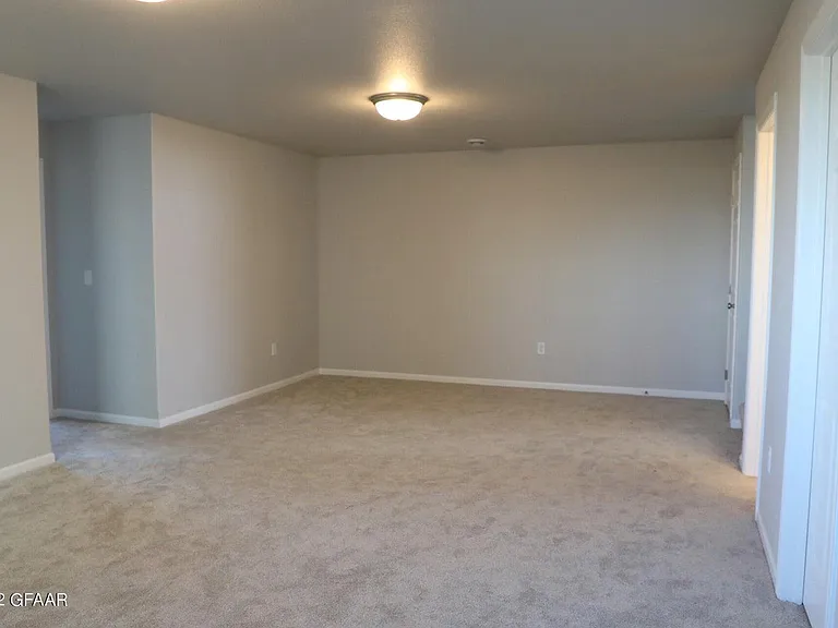 1753 Tobi Ln — Photo 4