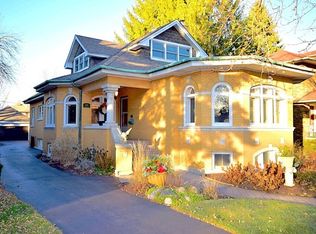 194 Olmsted Rd, Riverside, IL 60546