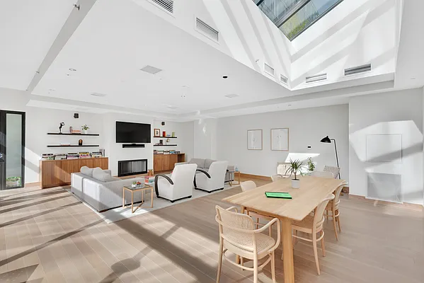 Rented by Douglas Elliman | media 29