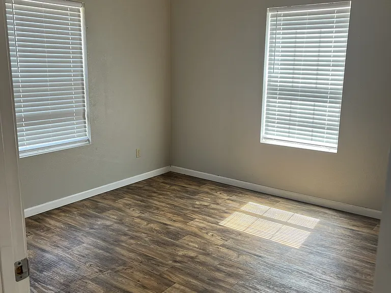 380 Jumbo Rd #B — Photo 5