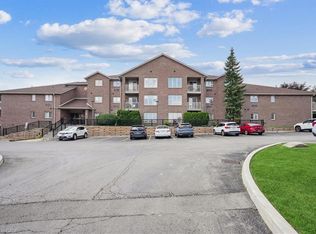 3050 Pinemeadow Dr #62, Burlington, ON L7M 3X5