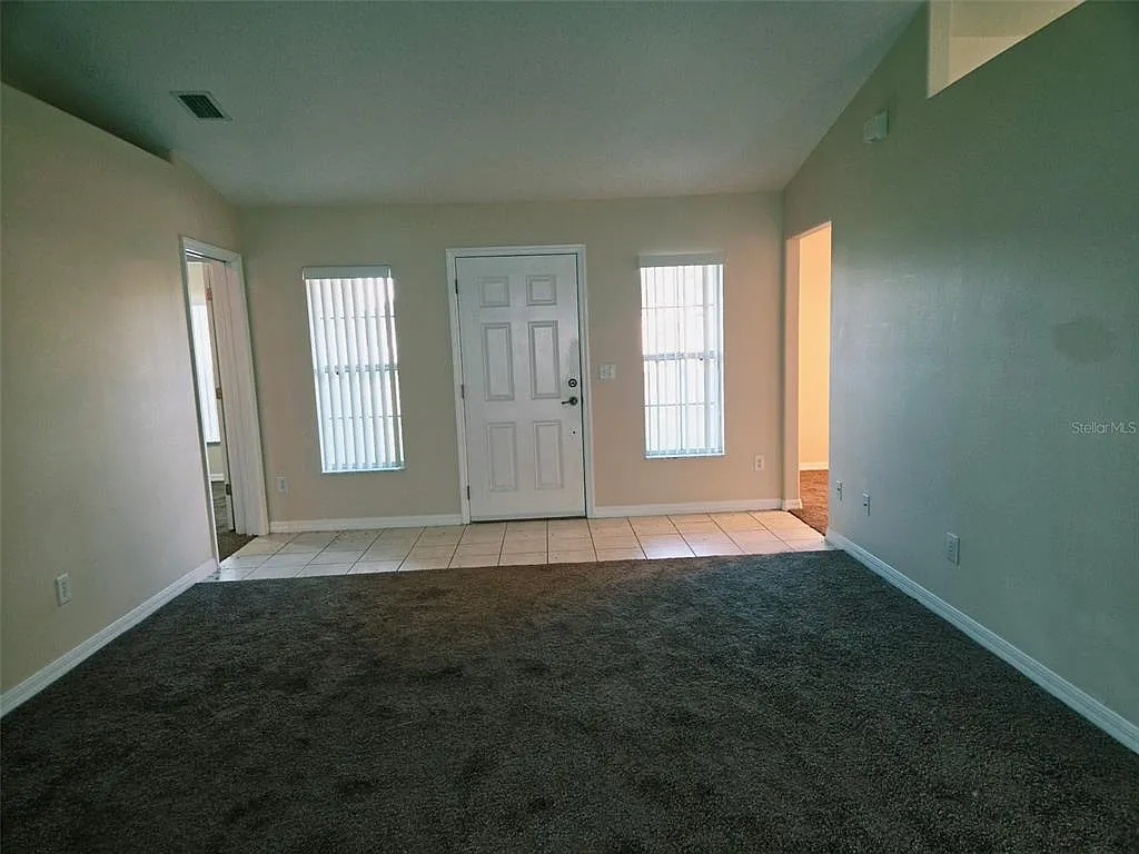 3 bed, 2.0 bath, 1442 sqft, $1,750 — Photo 3
