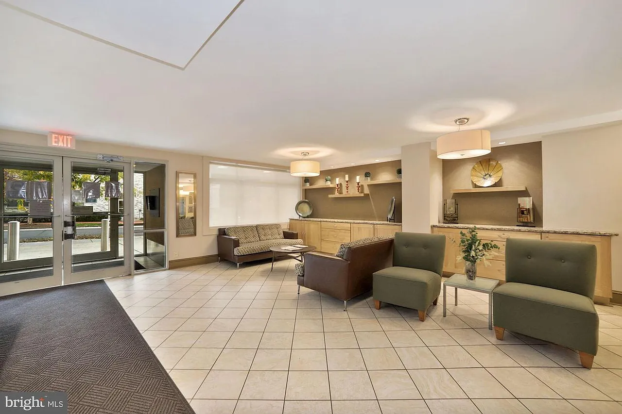 1 bed, 628 sqft, $2,275 — Photo 3