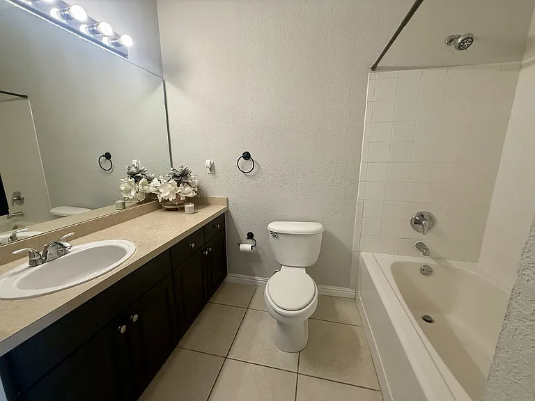 4306 Bayside Village Dr #1-102 — Photo 16