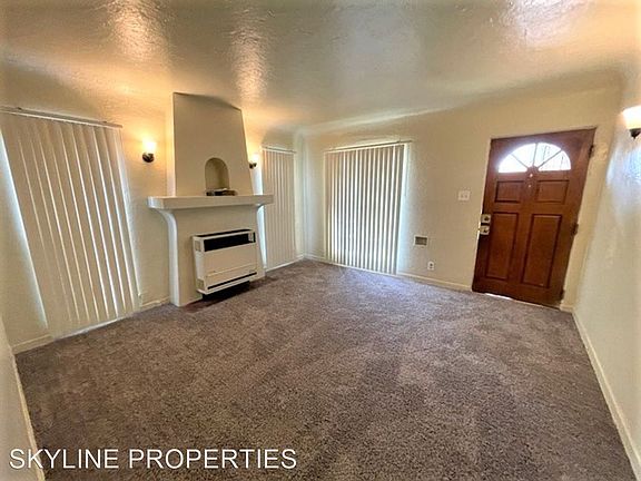 3rd image of 5826-28 N Rose Ave #5826