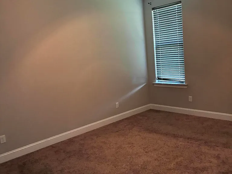 2576 Summer Knoll Dr — Photo 6