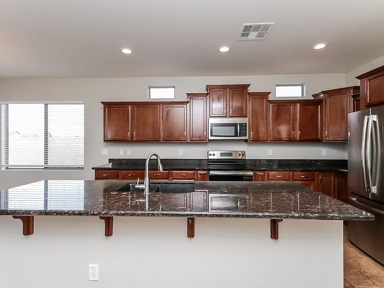 38514 N Navarro Dr — Photo 8
