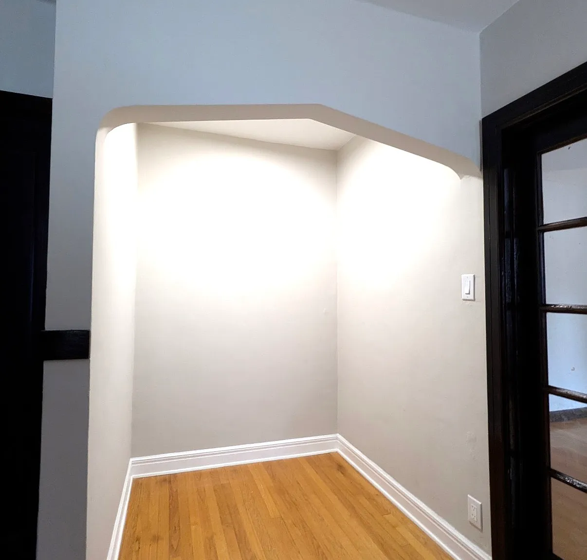 1 bed, 1050 sqft, $1,050 — Photo 4
