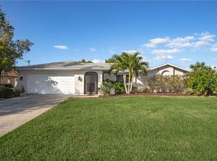 1217 SE 24th St, Cape Coral, FL 33990