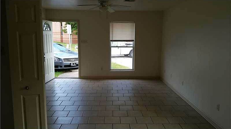 3223 Jupiter Dr. Living Room