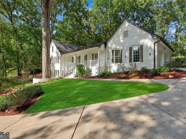 1761 E Gate Dr, Stone Mountain, GA 30087