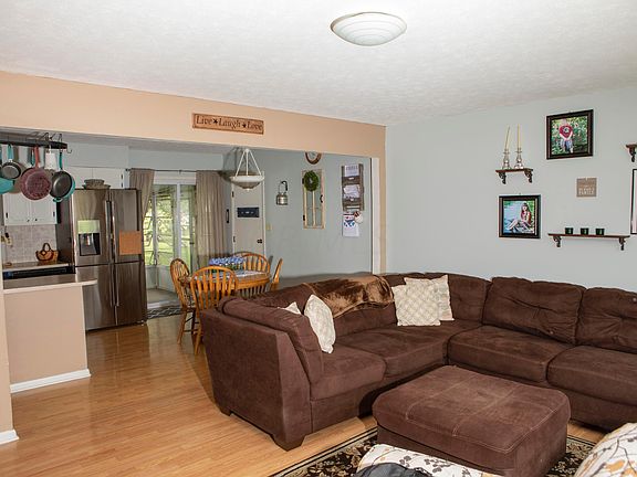 2nd image of 432 Denwood Dr N