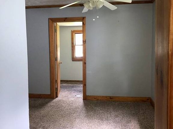 5th image of 16 Wood Ave