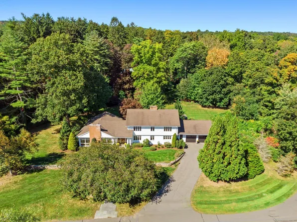 10 Sunfield Lane, West Hartford, CT 06107