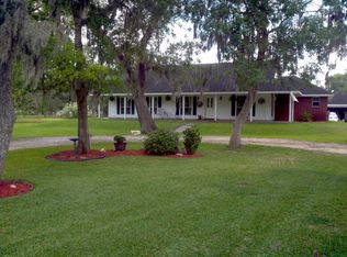 5 Chipmunk Ct, Lake Jackson, TX 77566