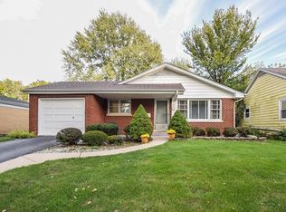353 N Garfield St, Lombard, IL 60148
