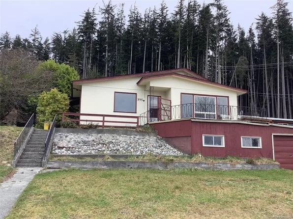 395 2nd St, Mount Waddington, BC V0N 3E0