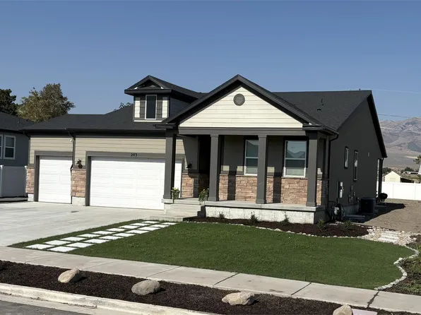 203 N Gold Hill Dr, Grantsville, UT 84029