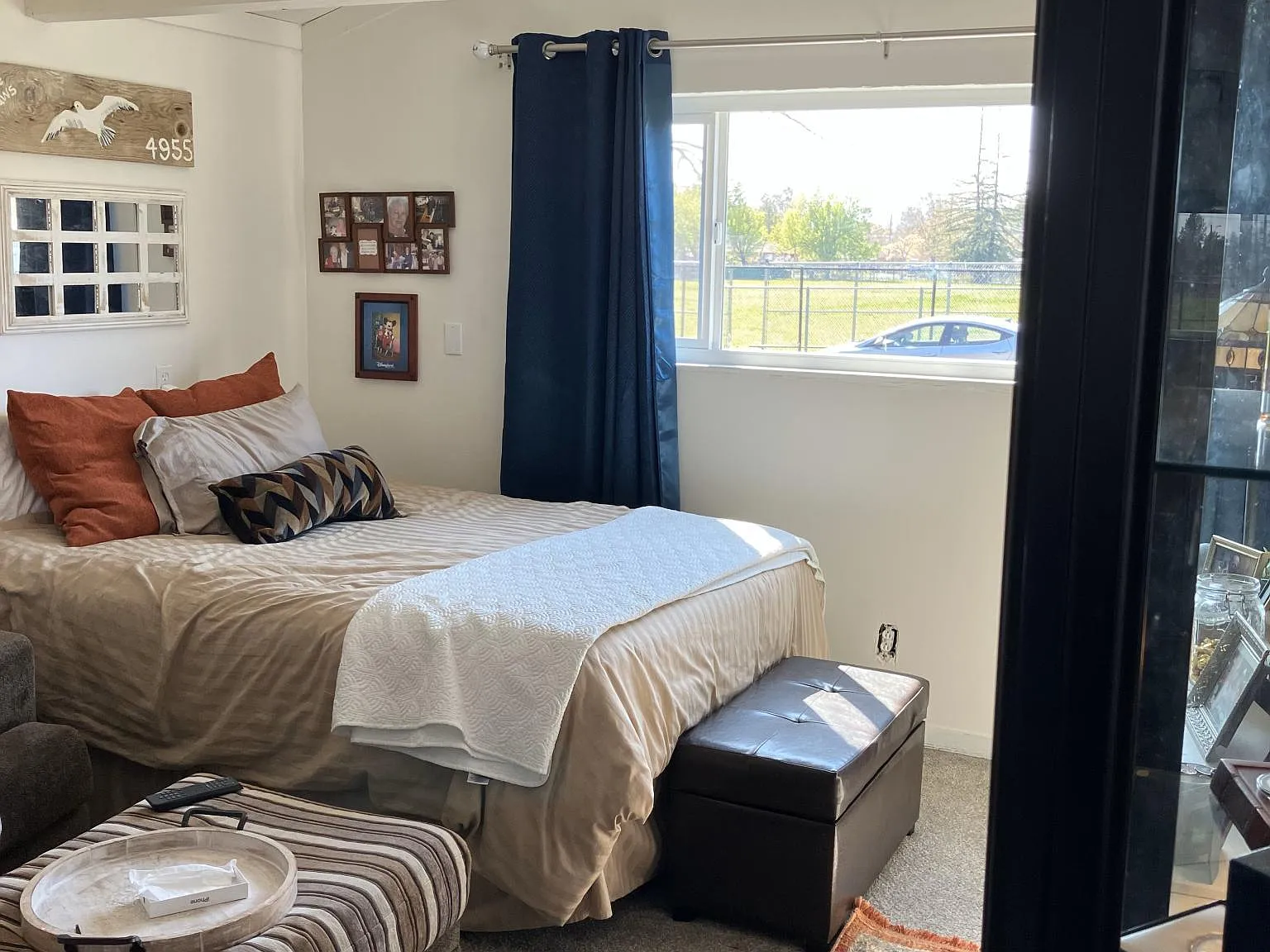 2 bed, 900 sqft, $2,200 — Photo 3
