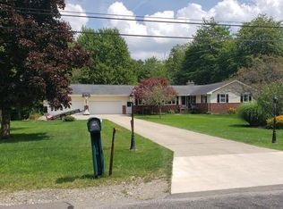 9757 Mark Rd, Erie, PA 16509