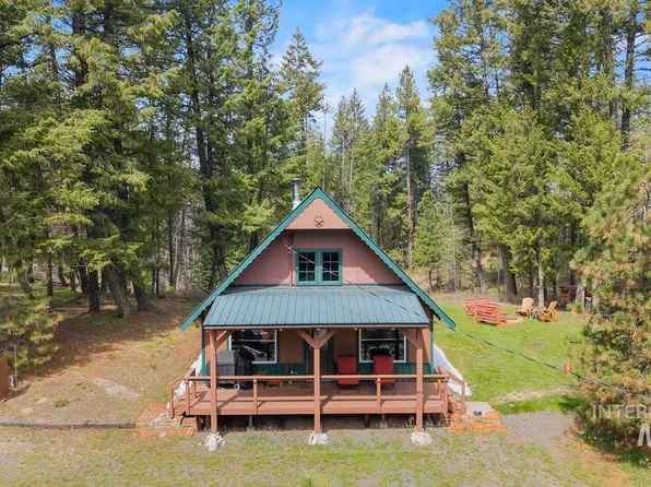 46 Blue Spruce Ln, Cascade, ID 83611