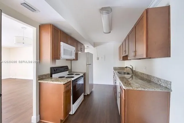 7747 SW 86th St #D-402 — Photo 4