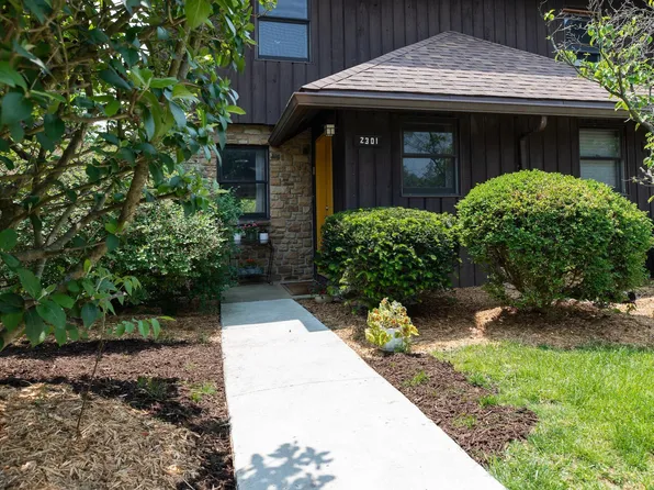 2301 E Winding Brook Ct, Bloomington, IN 47401