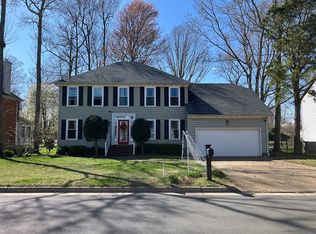 408 Las Gaviotas Blvd, Chesapeake, VA 23322