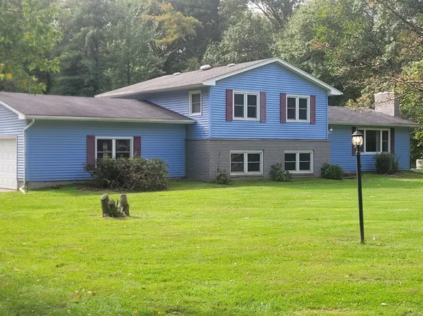 2402 Riverview Dr, Chesterton, IN 46304