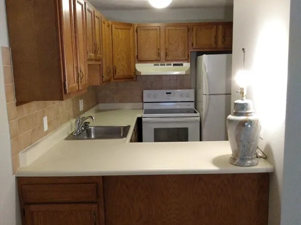 616 Boston Post Rd E APT 7, Marlborough, MA 01752