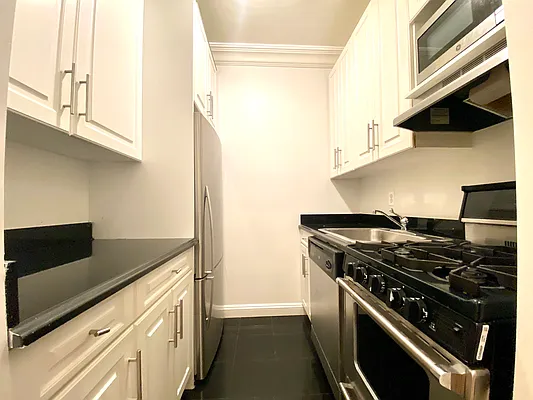 Rented by Nolita Group | media 44