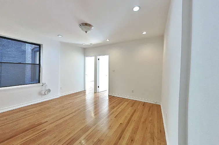 157 E 89th St #4FE — Photo 2