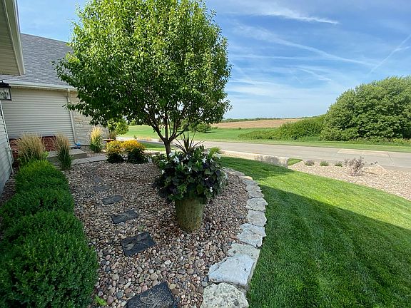 4th image of 2908 Columbine Dr
