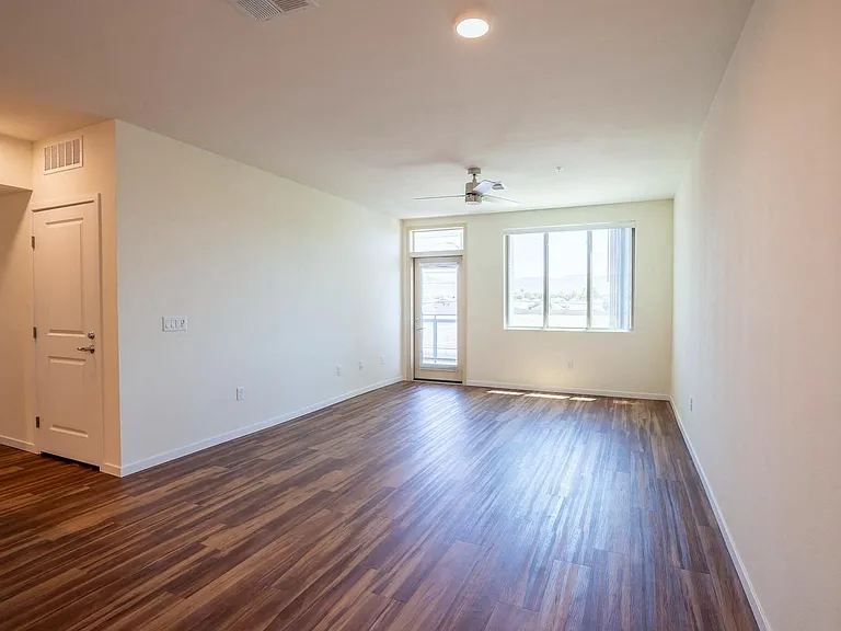Vista Ridge Apartments — Photo 28