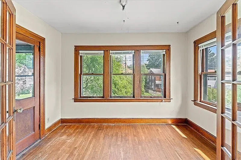 3 bed, $1,750 — Photo 2