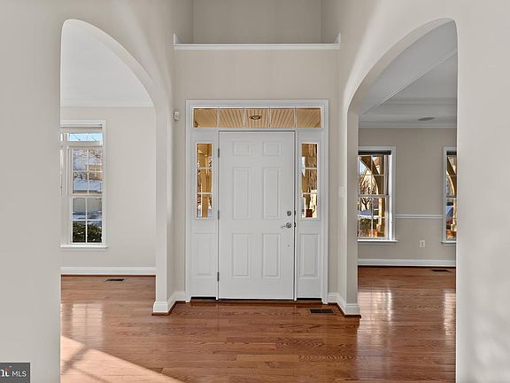 4th image of 112 Louisa Beall Ln