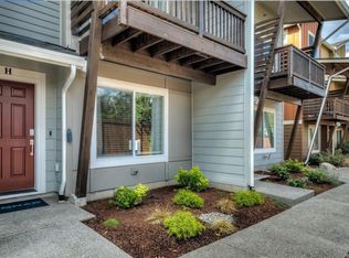 17535 110th Ave E UNIT F, Puyallup, WA 98374