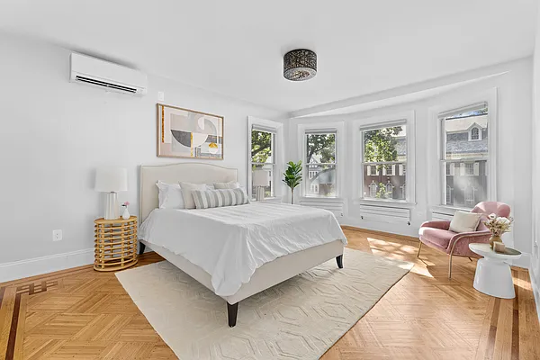 Sold by Compass | media 9