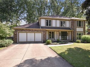 25815 Briarwood Ct, Westlake, OH 44145