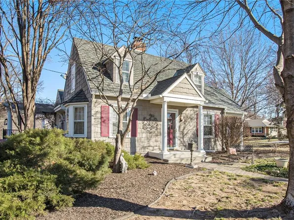 8614 Lamar Ave, Overland Park, KS 66207