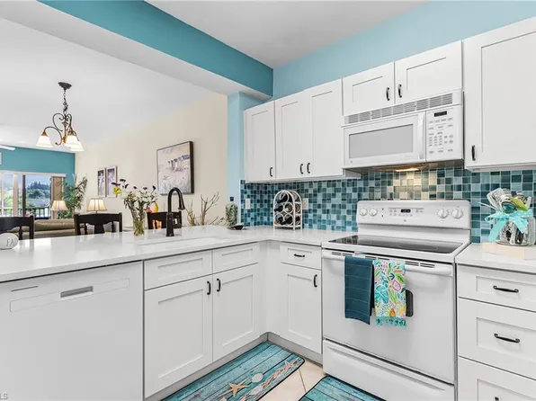 10010 Maddox LN #215, BONITA SPRINGS, FL 34135