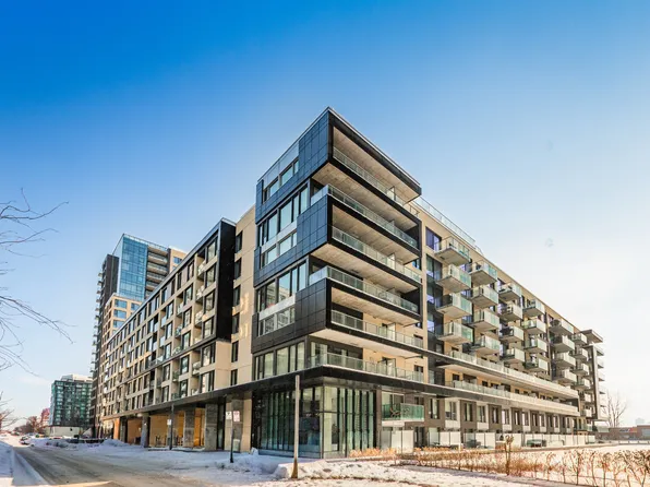 1500 Rue Des Bassins #206, Montreal, QC H3C 0N3