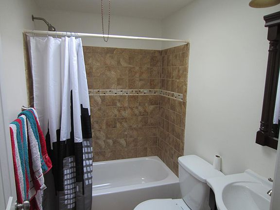 4th image of 1520 Pine St APT 4F