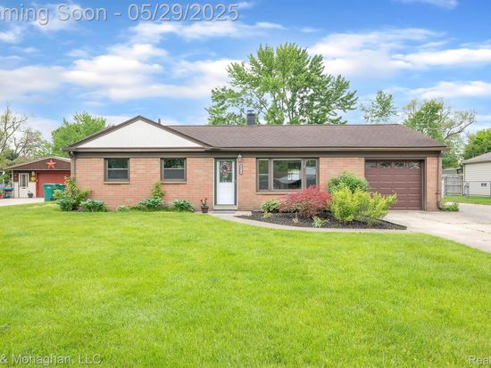2514 Hearthside Dr, Ypsilanti, MI 48198
