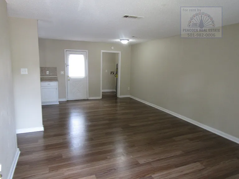 1815 Neely St — Photo 2