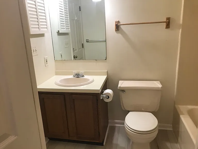 222 Cambridge Ct — Photo 34