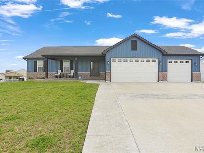 40 Mill Point Ct, Moscow Mills, MO, 63362
