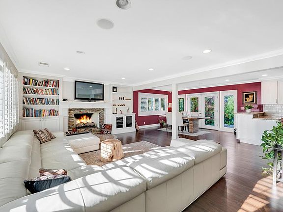 3rd image of 23861 Crosson Dr